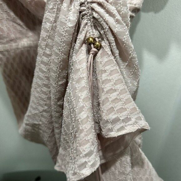 Keepsake Insight Pink Short Sleeves Textured Wrap Ruffle Mini Dress Size S - Picture 9 of 10